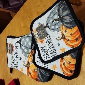 Halloween oven mit & 2 pot holders/BUNDLE ONLY 2 OR MORE ITEMS